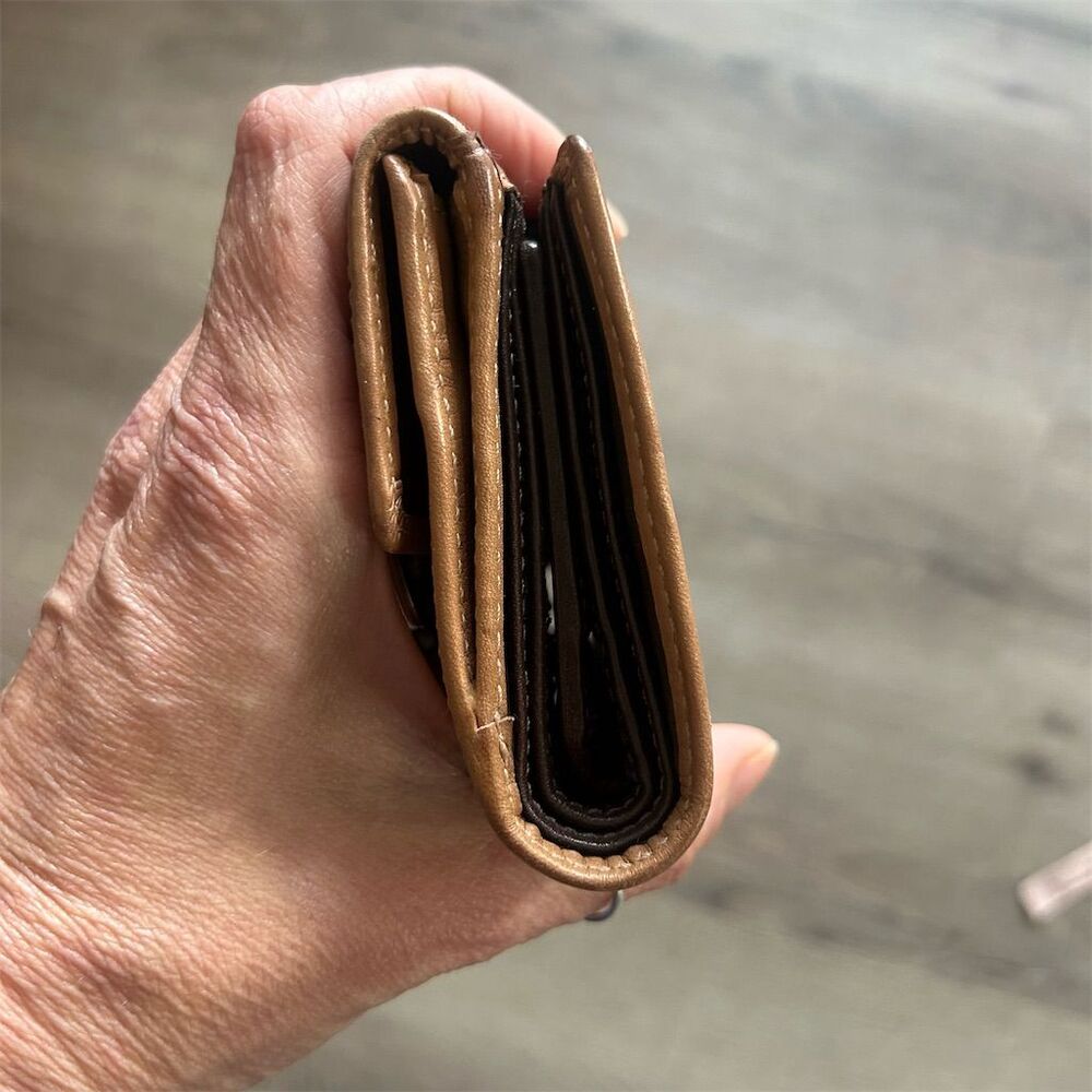 Coach Women's Brown Leather Wallet Credit Card Holder - Picture 11 of 11